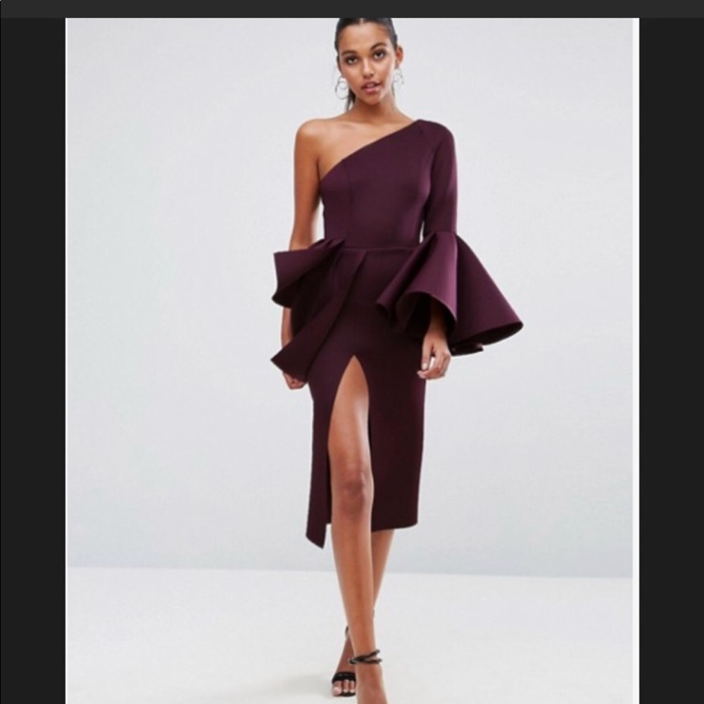 I’m looking for this dress in a size 12 or 14